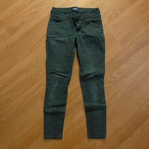 Old Navy Womens Mid Rise Jeans.  Size 6